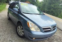 2008 Hyundai Entourage GLS