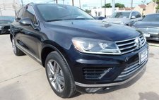 2016 Volkswagen Touareg VR6 Lux