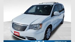 2016 Chrysler Town and Country Touring