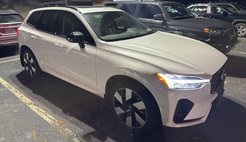 2024 Volvo XC60 Recharge T8 Plus Dark Theme