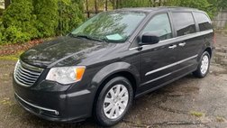2016 Chrysler Town and Country Touring