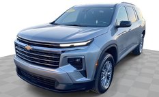 2025 Chevrolet Traverse LT