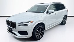 2020 Volvo XC90 T6 Momentum 7-Passenger