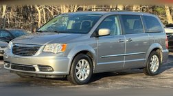 2016 Chrysler Town and Country Touring