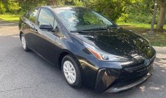 2022 Toyota Prius LE