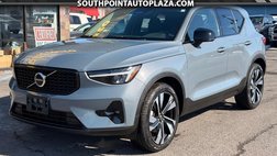 2023 Volvo XC40 B5 Plus Dark Theme