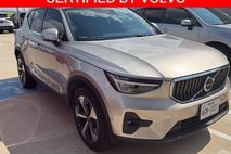 2024 Volvo XC40 B5 Plus Bright Theme