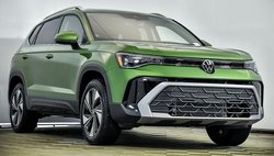 2025 Volkswagen Taos SE 4Motion