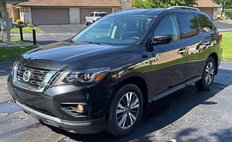 2020 Nissan Pathfinder SV