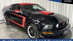 2005 Ford Mustang GT Deluxe
