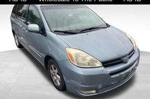 2005 Toyota Sienna XLE 7 Passenger