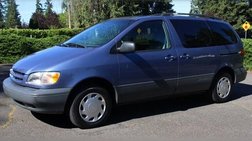 1999 Toyota Sienna LE