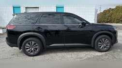 2023 Nissan Pathfinder S