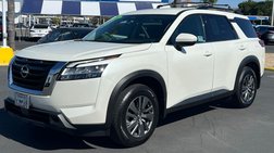2022 Nissan Pathfinder SV