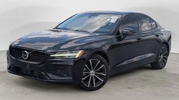 2023 Volvo S60 Recharge T8 Plus Dark Theme