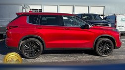 2022 Mitsubishi Outlander Black Edition