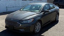 2020 Ford Fusion SE
