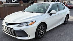 2022 Toyota Camry Hybrid XLE