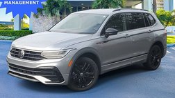 2022 Volkswagen Tiguan SE R-Line Black