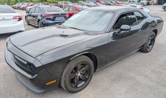 2013 Dodge Challenger SXT Plus
