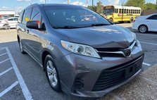 2019 Toyota Sienna LE 8-Passenger