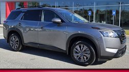 2022 Nissan Pathfinder SV