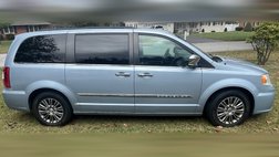 2013 Chrysler Town and Country Touring-L