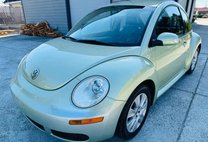 2008 Volkswagen New Beetle S