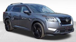 2022 Nissan Pathfinder SV