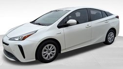 2020 Toyota Prius LE