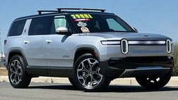 2025 Rivian R1S Adventure