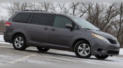 2013 Toyota Sienna LE 8-Passenger