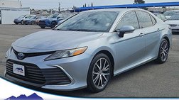 2022 Toyota Camry Hybrid XLE