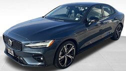 2023 Volvo S60 B5 Plus Dark Theme