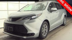 2024 Toyota Sienna LE 8-Passenger