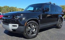 2023 Land Rover Defender 130 SE