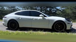 2017 Porsche Panamera 4
