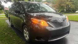 2014 Toyota Sienna LE