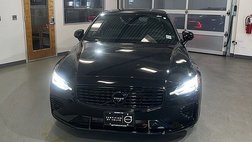 2022 Volvo S60 Recharge T8 R-Design Black Edition