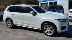 2021 Volvo XC90 T6 Momentum 6-Passenger