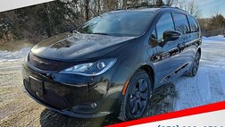 2020 Chrysler Pacifica Hybrid Limited Red S
