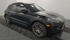 2023 Porsche Macan T