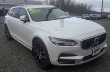 2018 Volvo V90 Cross Country T6