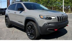 2023 Jeep Cherokee Trailhawk