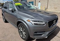2017 Volvo XC90 T6 Momentum