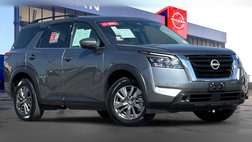 2024 Nissan Pathfinder SV