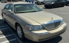 2006 Lincoln Town Car Signature