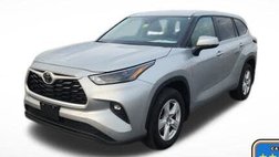 2024 Toyota Highlander LE