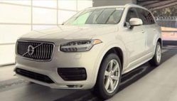 2022 Volvo XC90 T5 Momentum