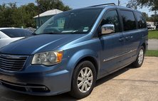 2011 Chrysler Town and Country Touring-L
